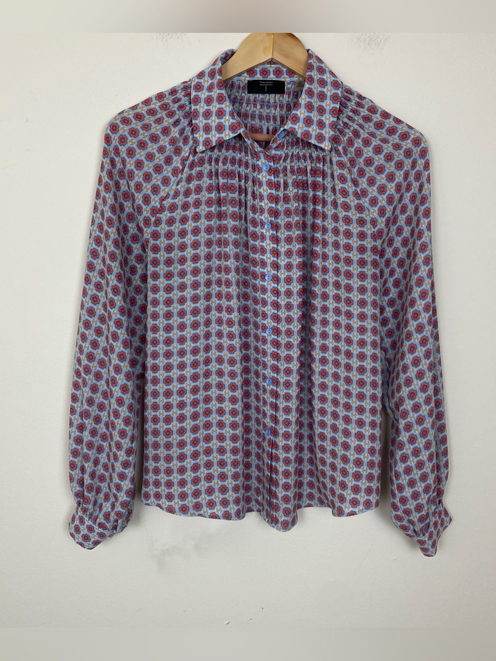 Tahari Blouse Long Sleeve Button Up Blouse Size S